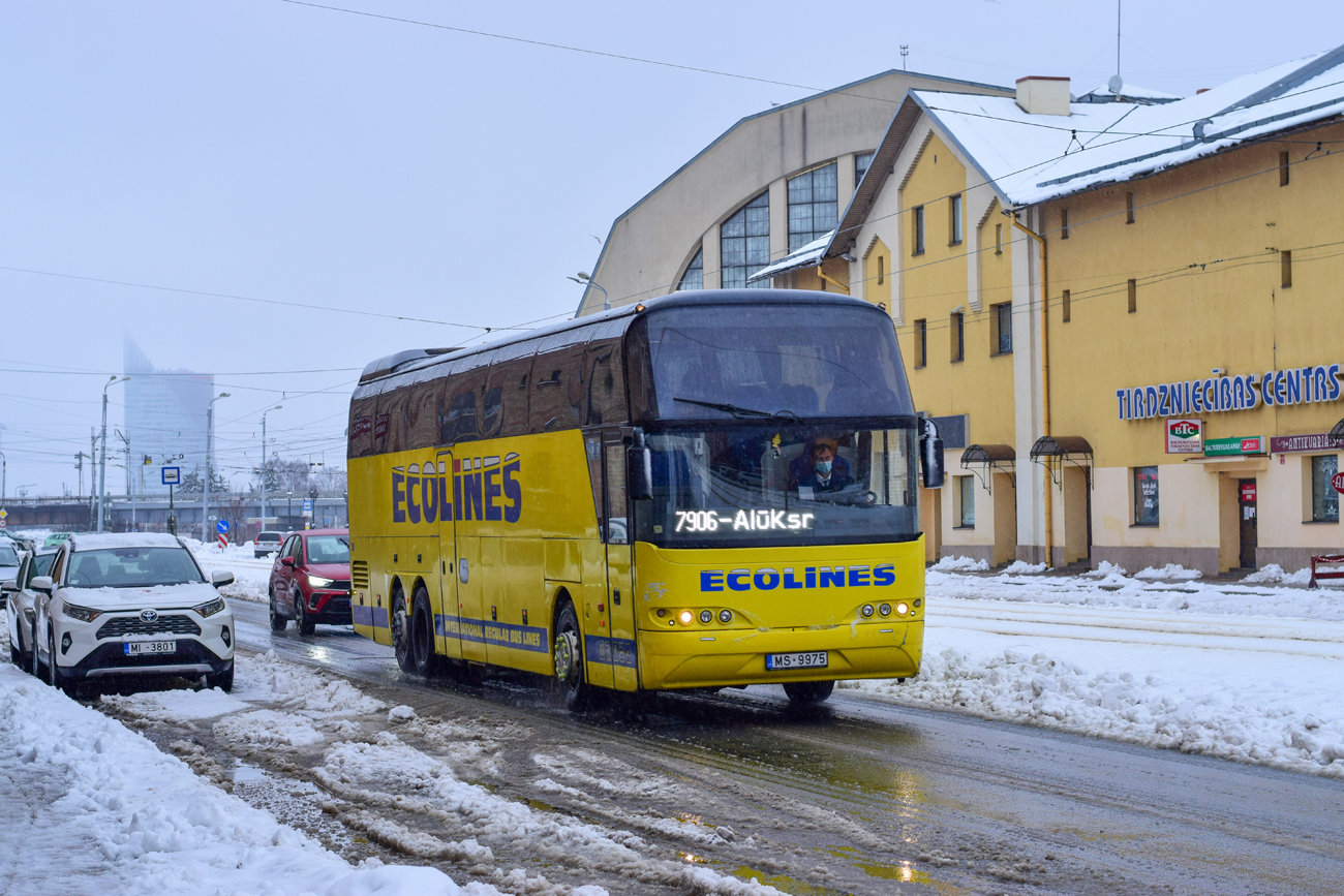 Lettország, Neoplan PA3 N1116/3HL Cityliner HL sz.: 256