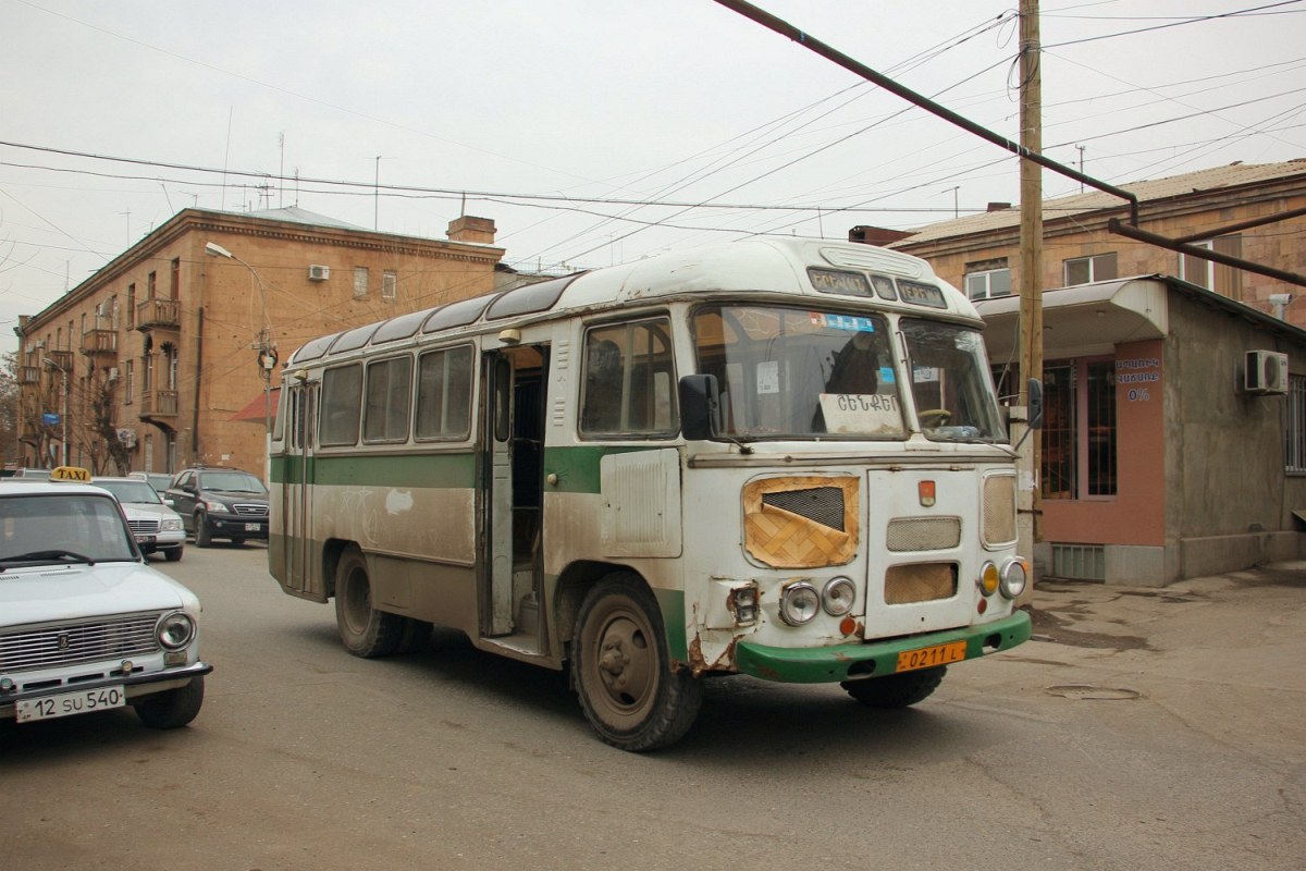 Армения, ПАЗ-672 (все) № 0211 L