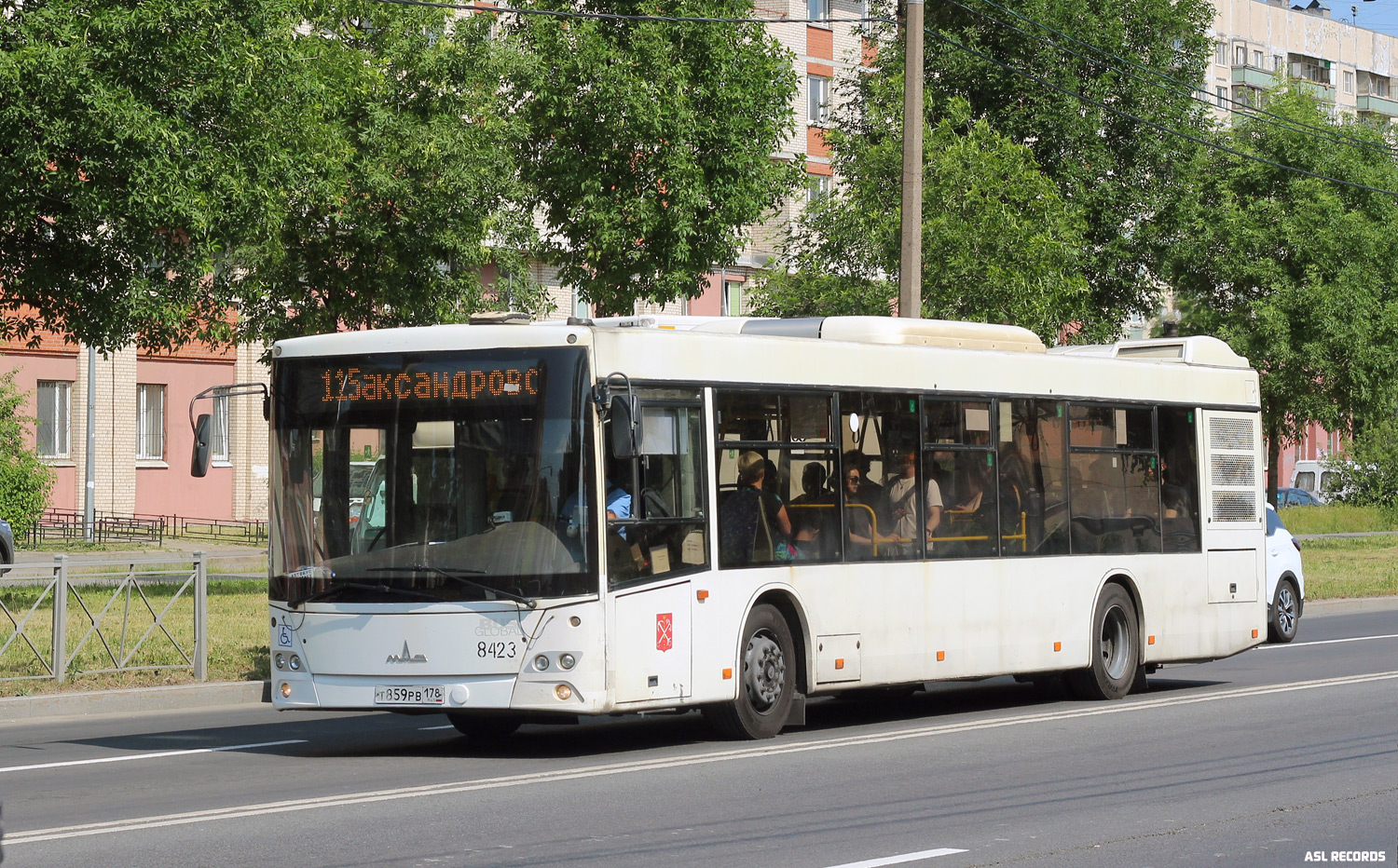 Санкт-Петербург, МАЗ-203.085 № 8423