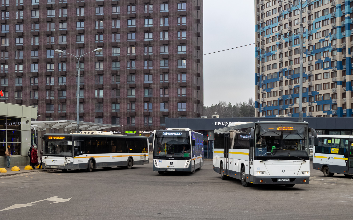 Maskavas reģionā, LiAZ-5292.65-03 № 013008; Maskavas reģionā, NefAZ-5299-31-52 № 014461; Maskavas reģionā, LiAZ-5250 № 015099